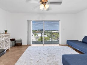 2900 NE 30th St 8E, Fort Lauderdale FL 33306