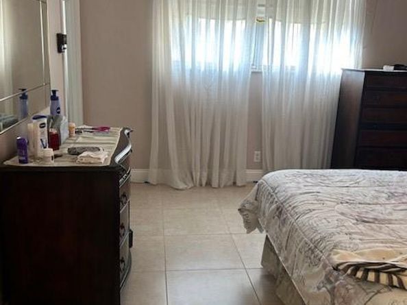 2801 Somerset Dr 209, Lauderdale Lakes FL 33311