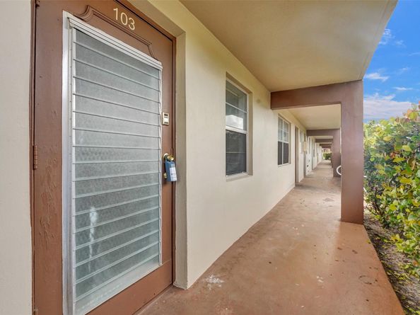 7605 NW 5th Pl 103, Margate FL 33063