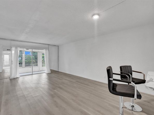 7605 NW 5th Pl 103, Margate FL 33063