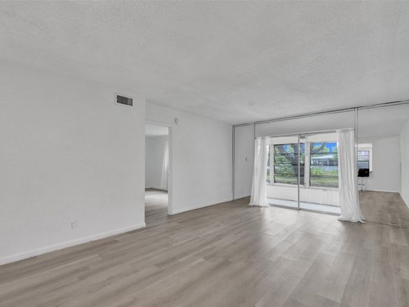 7605 NW 5th Pl 103, Margate FL 33063