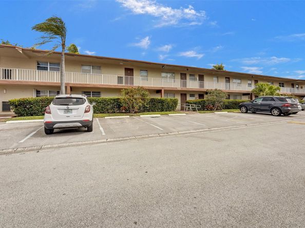 7605 NW 5th Pl 103, Margate FL 33063