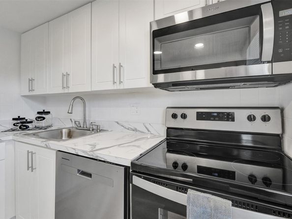 7605 NW 5th Pl 103, Margate FL 33063