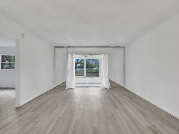 7605 NW 5th Pl 103, Margate FL 33063