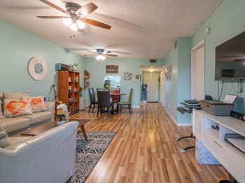 7300 NW 5th Place
