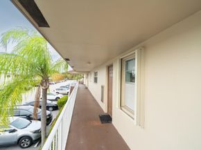 7300 NW 5th Place 203, Margate FL 33063