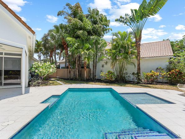 6607 NW 25th Way, Boca Raton FL 33496