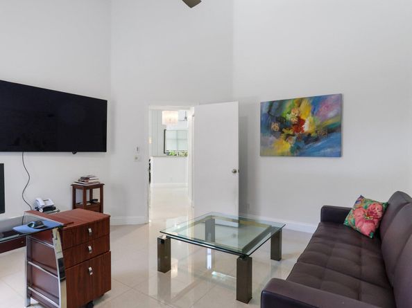 6607 NW 25th Way, Boca Raton FL 33496