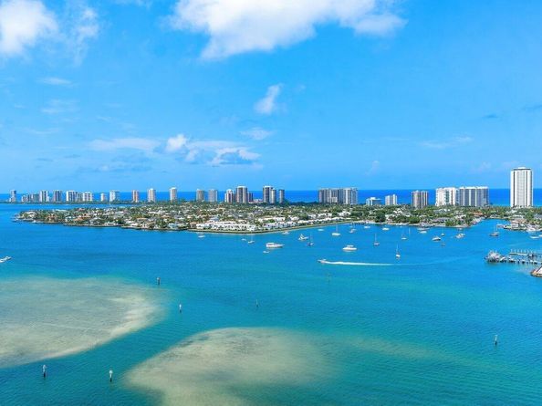 2640 Lake Shore Drive 2409, Riviera Beach FL 33404