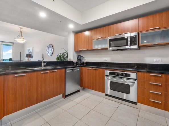 2640 Lake Shore Drive 2409, Riviera Beach FL 33404
