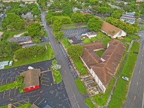 740 SW 10th St, Pompano Beach FL 33060
