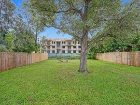 740 SW 10th St, Pompano Beach FL 33060