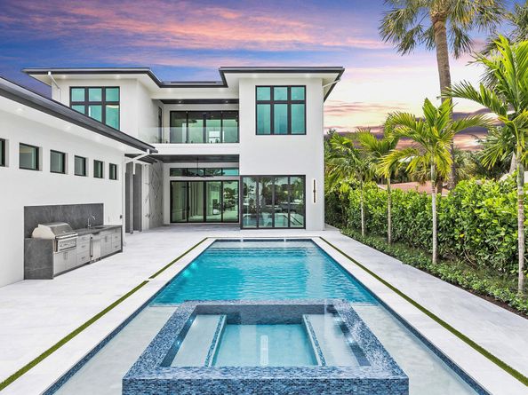 2085 Vitex Lane, North Palm Beach FL 33408