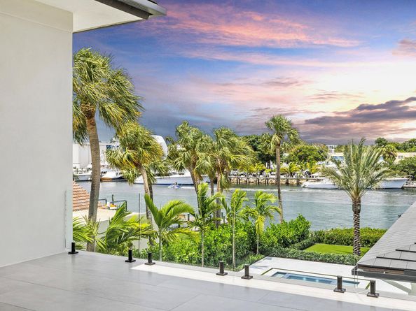 2085 Vitex Lane, North Palm Beach FL 33408