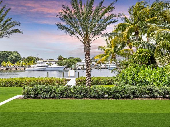 2085 Vitex Lane, North Palm Beach FL 33408