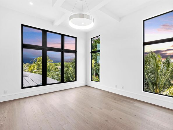 2085 Vitex Lane, North Palm Beach FL 33408