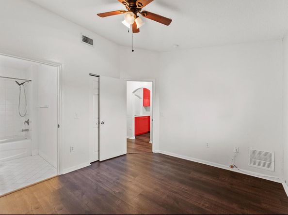 3780 N Jog Road 202, West Palm Beach FL 33411
