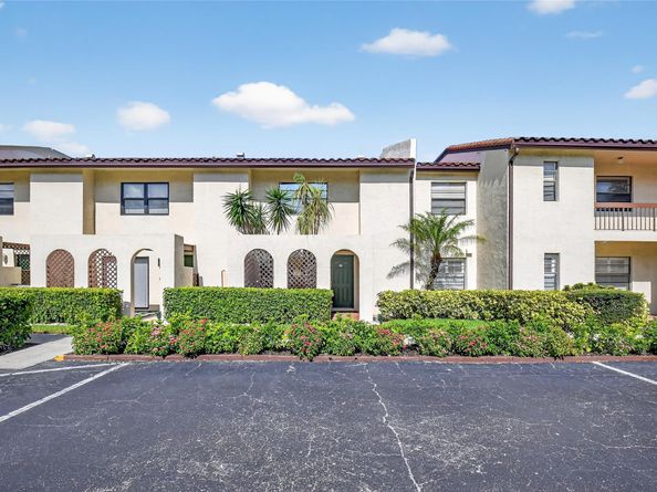 21863 Arriba Real 8G, Boca Raton FL 33433