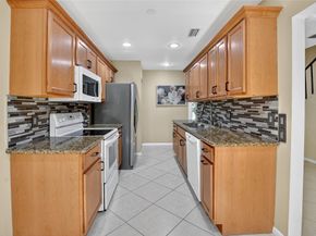 21863 Arriba Real 8G, Boca Raton FL 33433
