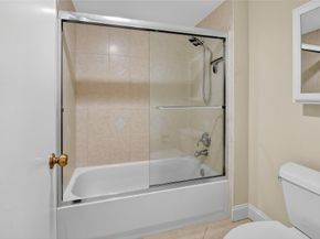 21863 Arriba Real 8G, Boca Raton FL 33433