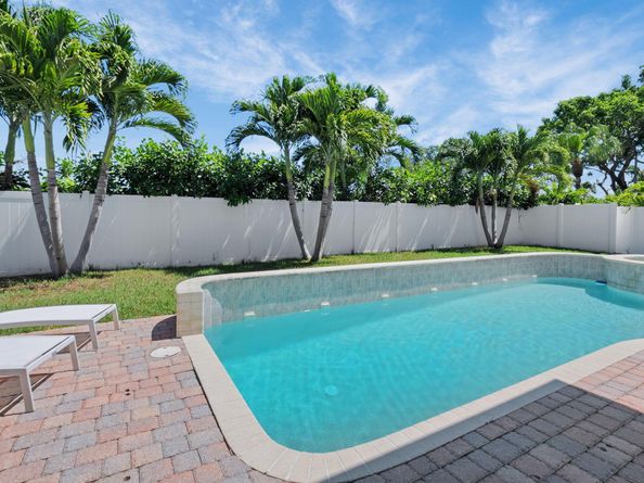 22175 Larkspur Trail, Boca Raton FL 33433