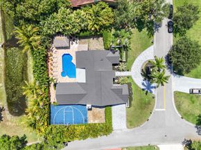 8250 NW 49th Mnr, Coral Springs FL 33067
