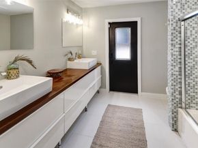 8250 NW 49th Mnr, Coral Springs FL 33067