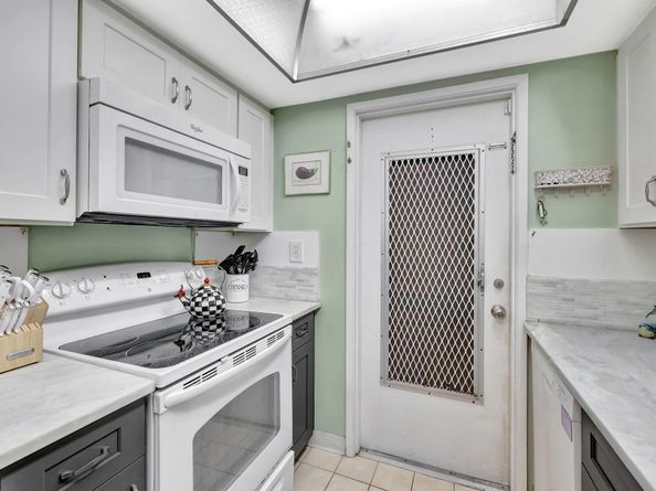 600 Pine Drive 104, Pompano Beach FL 33060