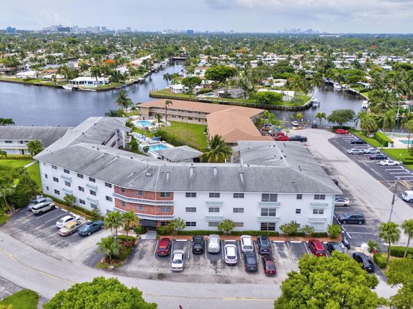600 Pine Drive 104, Pompano Beach FL 33060