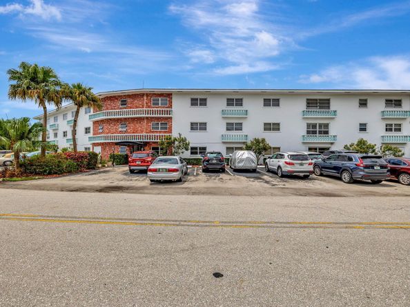 600 Pine Drive 104, Pompano Beach FL 33060