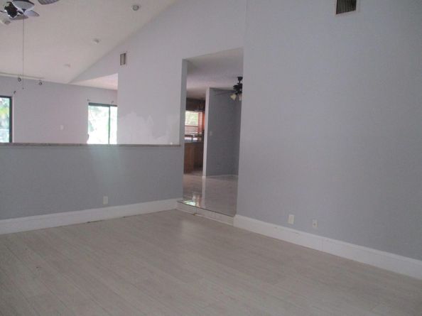 9066 NW 47th Ct, Coral Springs FL 33067