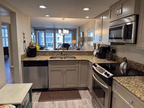 12 Royal Palm Way 2040, Boca Raton FL 33432