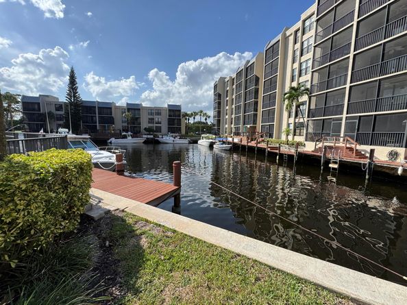 12 Royal Palm Way 2040, Boca Raton FL 33432