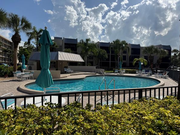 12 Royal Palm Way 2040, Boca Raton FL 33432