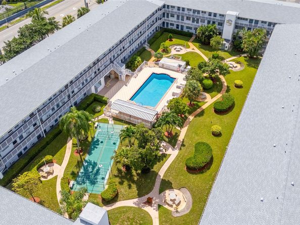 Undisclosed Address #FX-10523391, Miami FL 33162