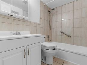 Undisclosed Address #FX-10523391, Miami FL 33162