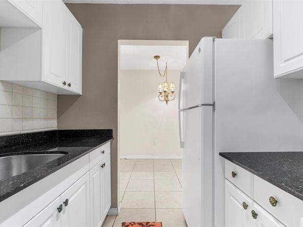 Undisclosed Address #FX-10523391, Miami FL 33162