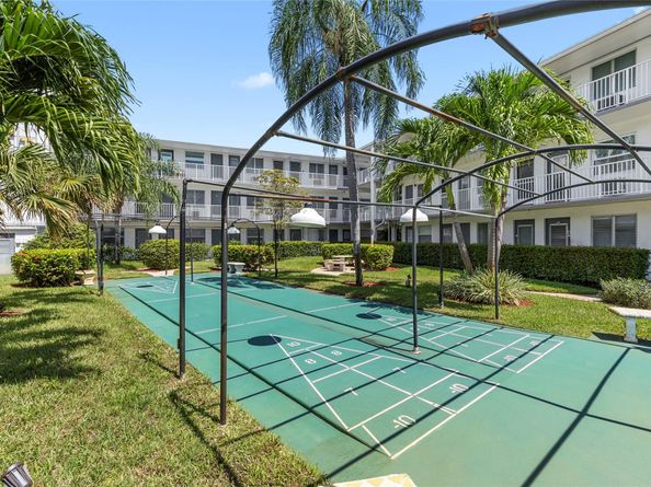 Undisclosed Address #FX-10523391, Miami FL 33162