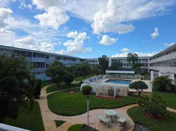 Undisclosed Address #FX-10523391, Miami FL 33162