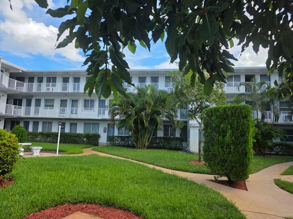Undisclosed Address #FX-10523391, Miami FL 33162