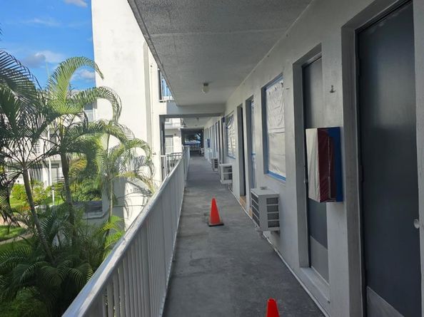 Undisclosed Address #FX-10523391, Miami FL 33162