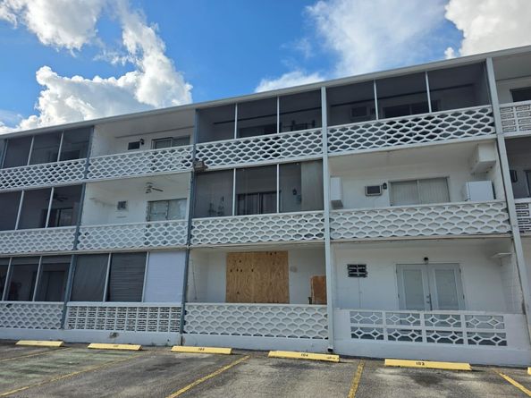 Undisclosed Address #FX-10523391, Miami FL 33162