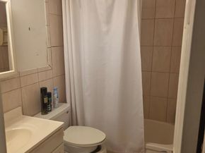 Undisclosed Address #FX-10523391, Miami FL 33162