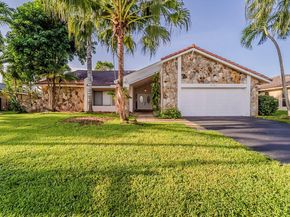 9730 NW 15th St, Plantation FL 33322