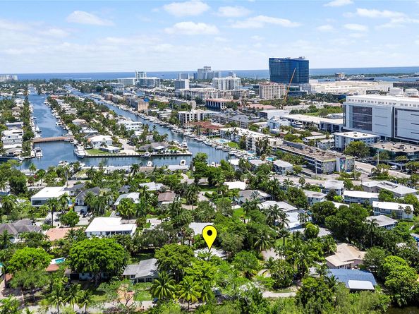 1330 SE 12th Way, Fort Lauderdale FL 33316