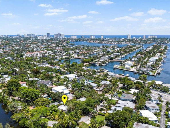 1330 SE 12th Way, Fort Lauderdale FL 33316