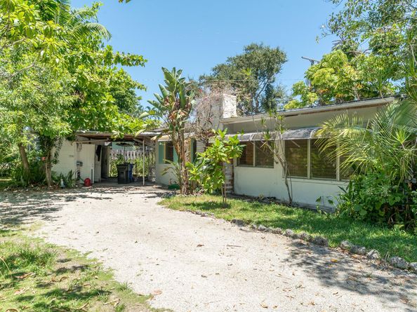 1330 SE 12th Way, Fort Lauderdale FL 33316