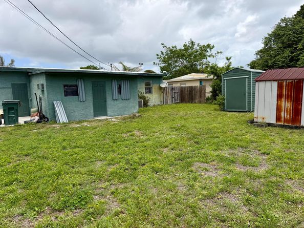 1004 NW 12th Street, Fort Lauderdale FL 33311