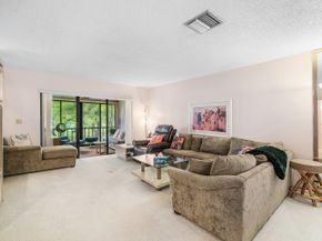 8320 Casa Del Lago D, Boca Raton FL 33433