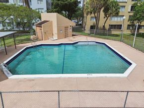 8030 Hampton Boulevard 404, North Lauderdale FL 33068